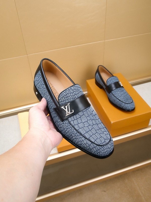 ルイヴィトン靴側面デザイン